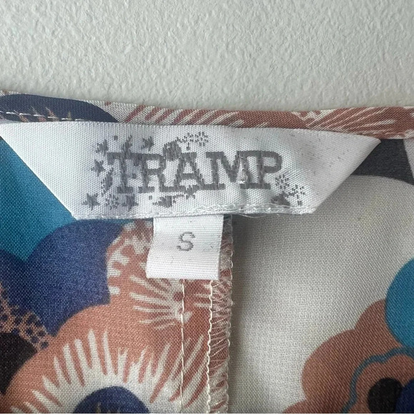 TRAMP sheer floral kimono style blouse butterfly sleeves waist tie size small - Picture 6 of 8